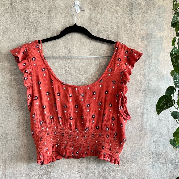 Patrons of Peace Boho Floral print ruffled crop top 💗 - Picture 2 of 2